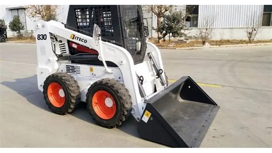 compact skid steer loader small construction machine