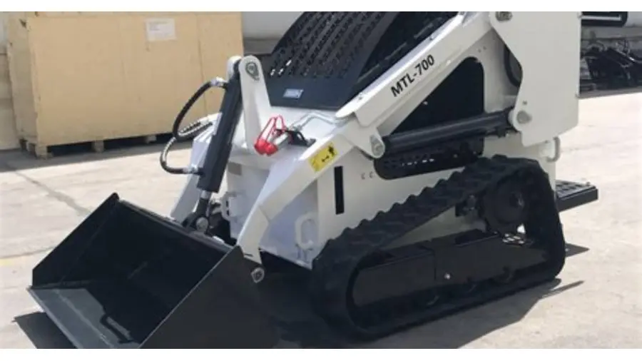 compact skid steer loader small construction machine