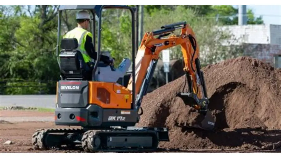compact mini excavator small tracked construction machine
